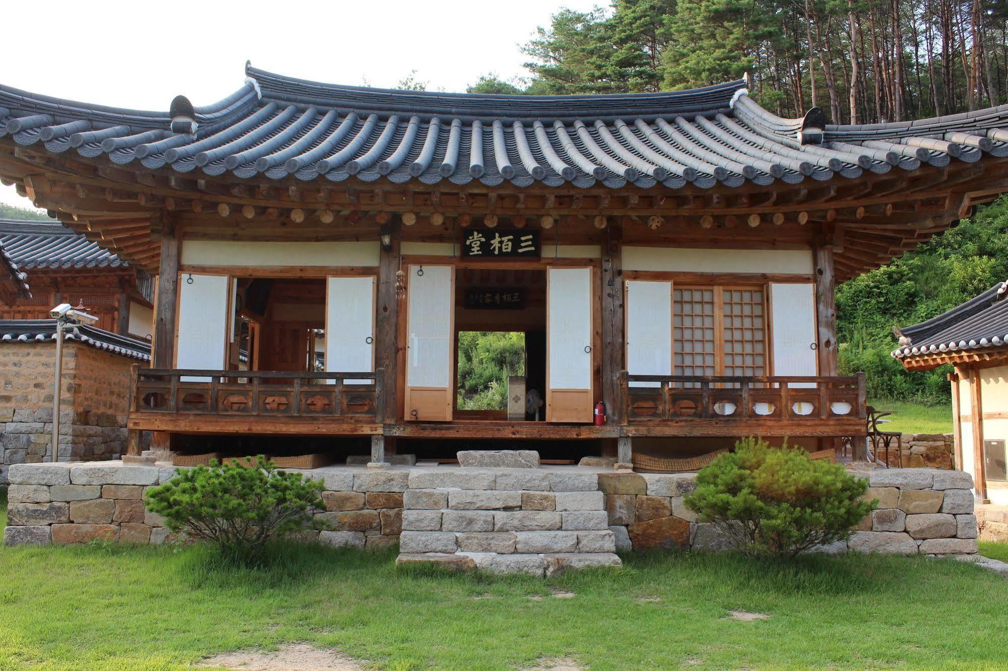 Ongye Jongtaek Hotel Andong Exterior photo