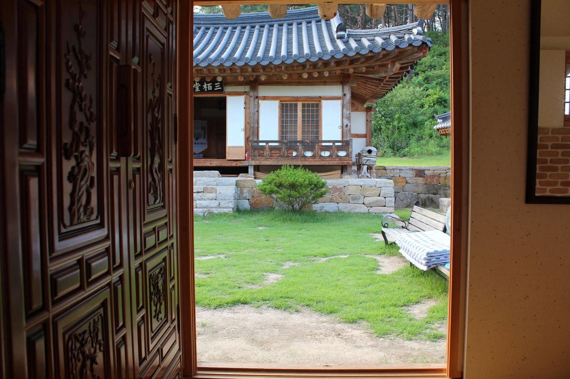 Ongye Jongtaek Hotel Andong Exterior photo