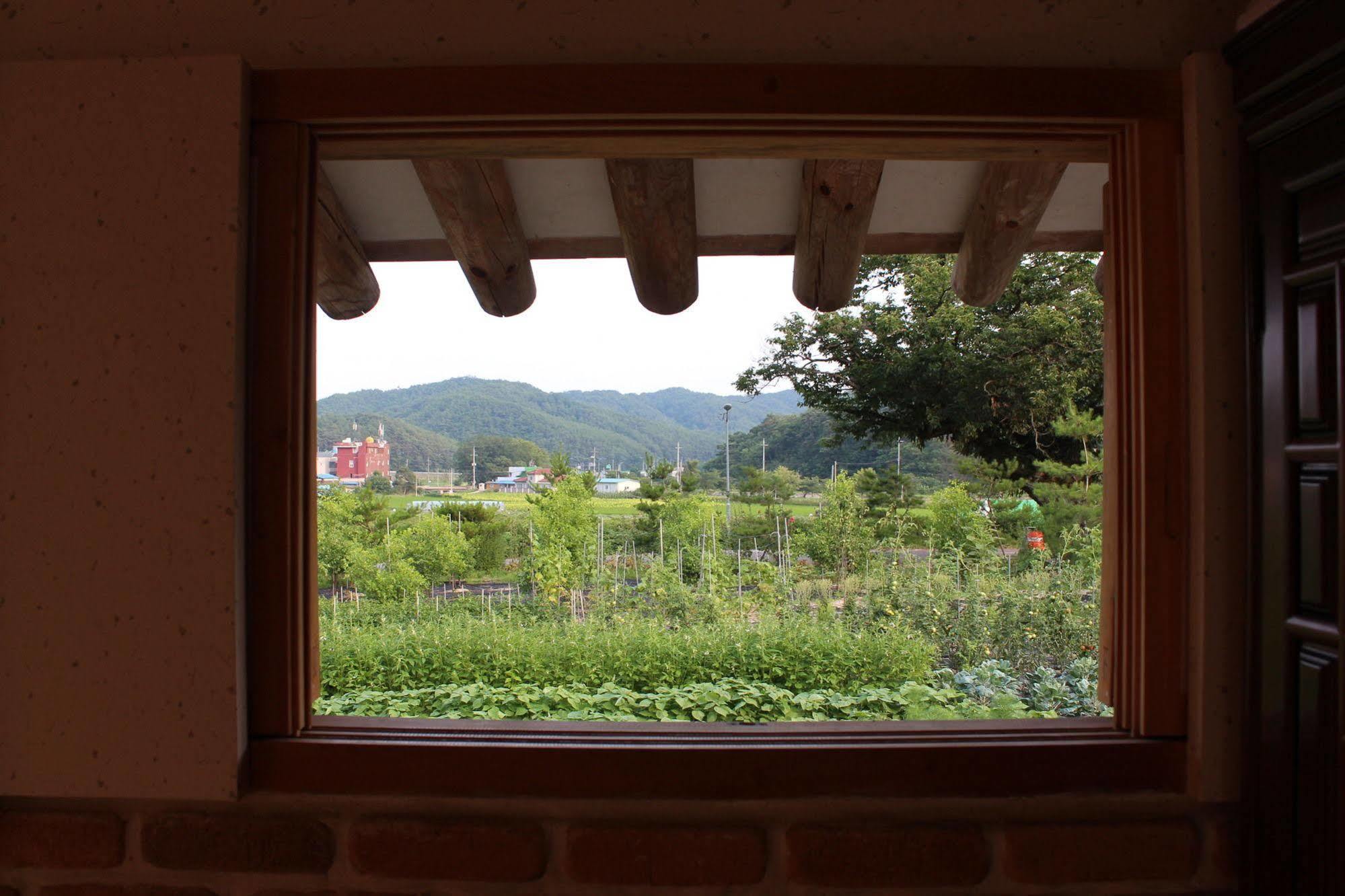 Ongye Jongtaek Hotel Andong Exterior photo